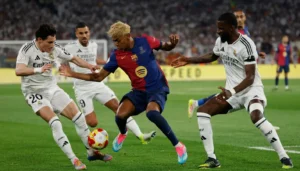 5 أمور يجب معرفتها عن كلاسيكو برشلونة وريال مدريد في الدوري الإسباني