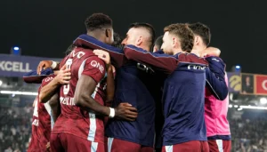 طرابزون سبور يقلب الطاولة على ريزه سبور في الدوري التركي