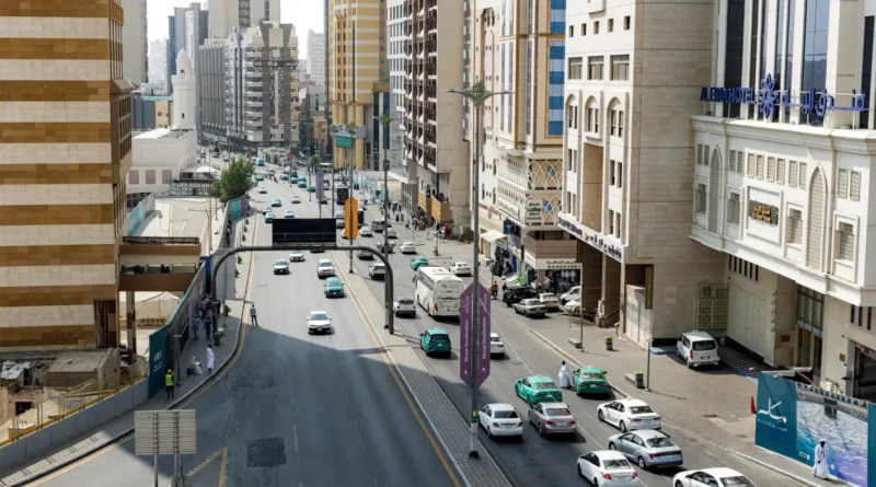 السعودية: الحوثيون يحتاجون إلى عقاب قبل التحدث معهم